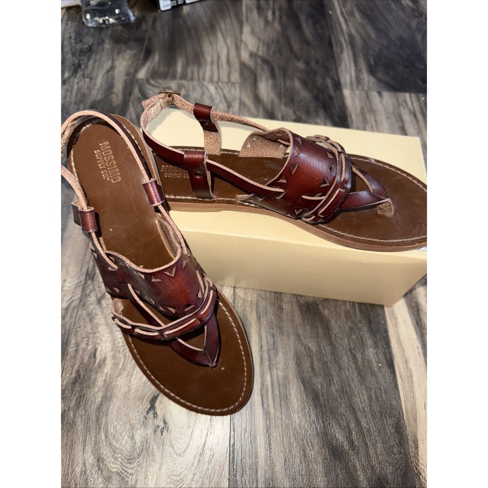 Mossimo supply co brown sandals Women’s size 9
